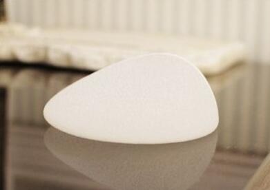 隆胸假體圓形和水滴形有何區(qū)別?