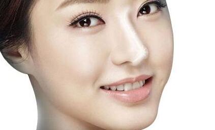 脂肪隆鼻術(shù)的果是怎樣的？術(shù)后可以戴眼鏡嗎？