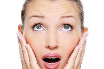 抬頭紋該如何祛除？不想當(dāng)老太太的話就趕緊來(lái)！