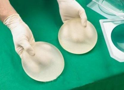 取出假體隆胸之后，胸部是不是會特別丑？