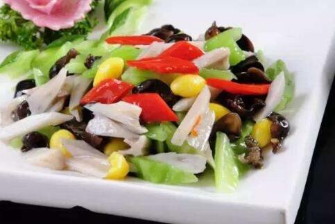 黑頭清除的注意事項(xiàng)