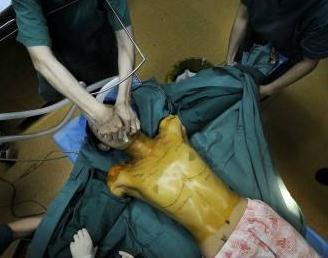 隆胸手術(shù)的假體可以終生不換取嗎？