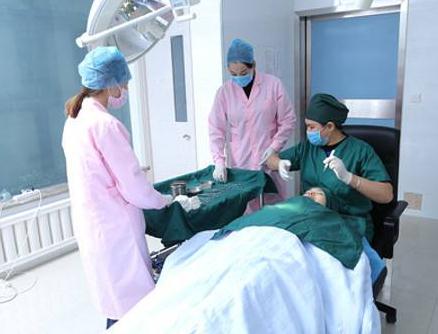 北京眼部手術(shù)比較好的醫(yī)生有哪些？?jī)?yōu)質(zhì)醫(yī)生名單