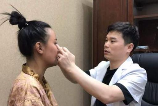 硅膠隆鼻之后的護(hù)理