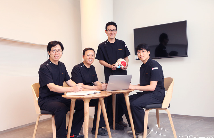 里茲的強(qiáng)大醫(yī)療團(tuán)隊