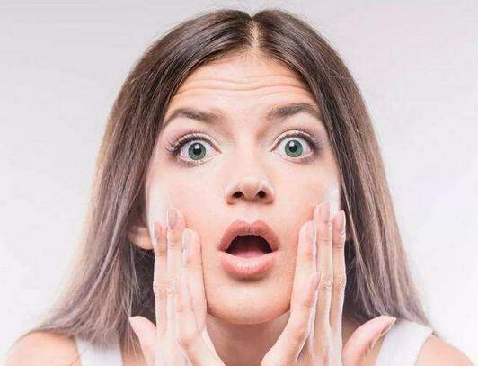 額頭皺紋出現(xiàn)后，消除的方法