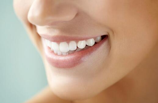 純鈦烤瓷牙的材料優(yōu)勢(shì)，這一原材料還較為好