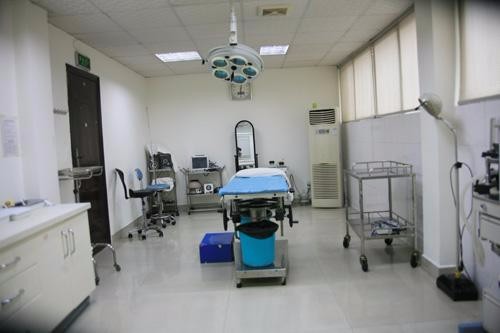 鄧洪軍醫(yī)生-個人簡介-口碑-衡陽雅韓整形