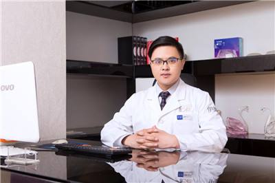 王清峰醫(yī)生-簡(jiǎn)介資料-資質(zhì)-口碑-濟(jì)南伊美爾整形