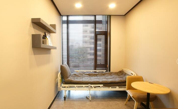 盧相勛醫(yī)生-資料簡介-口碑-資質-韓國盧相勛整形外科