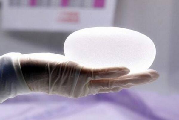 做假體隆胸手術(shù)沒(méi)問(wèn)題嗎