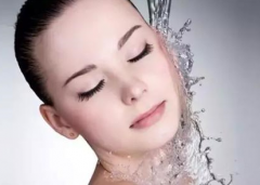 頸部皺紋怎么祛除 福州秀清醫(yī)院激光去頸部皺紋果好嗎