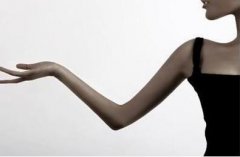 手臂抽脂對身體有害嗎?手臂吸脂手術(shù)有哪些副作用?