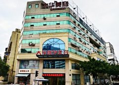 成都大華醫(yī)學美容醫(yī)院怎么樣？全新去眼袋手術案例果分享