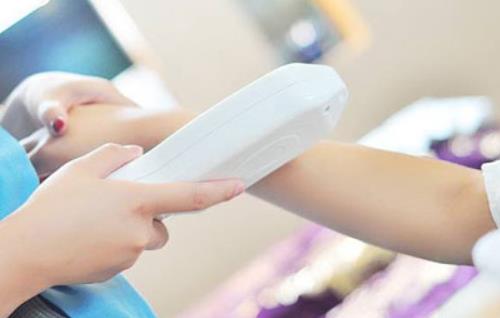 激光去除面部毛發(fā)的原理是什么?激光脫毛的優(yōu)點(diǎn)有哪些?