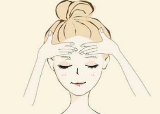 如何消除抬頭紋？去掉抬頭紋的小技巧大盤點