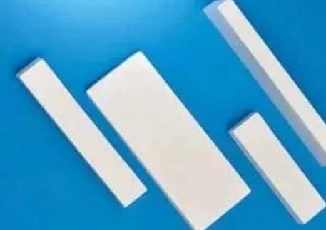 膨體隆鼻材料取出后多長(zhǎng)時(shí)間可以修復(fù)，修復(fù)的較佳時(shí)機(jī)是什么時(shí)候?