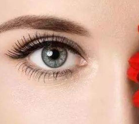 雙眼皮手術(shù)的風(fēng)險有哪些