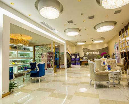 株洲華美年華醫(yī)療美容隆鼻價(jià)格表_李夢(mèng)琴專(zhuān)家簡(jiǎn)介！案例果點(diǎn)評(píng)