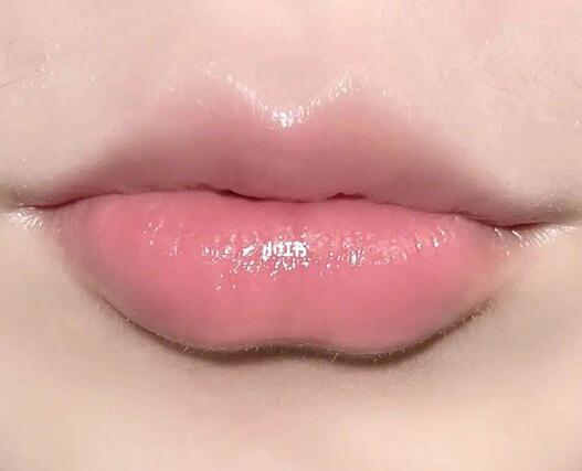 什么是厚嘴唇變薄?