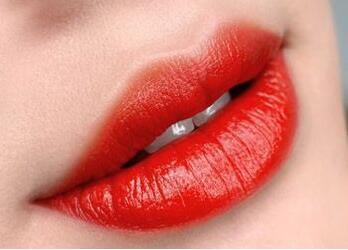 紋唇影響懷孕嗎?紋唇應(yīng)注意什么?