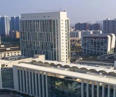 海南省人民醫(yī)院整形科科室醫(yī)生（梁尊鴻、展望）祛斑價格_案例盤點