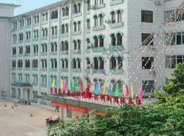 聊聊:肇慶割雙眼皮整形醫(yī)院匯總單前六：人民醫(yī)院、華美|技術(shù)太厲害了叭~