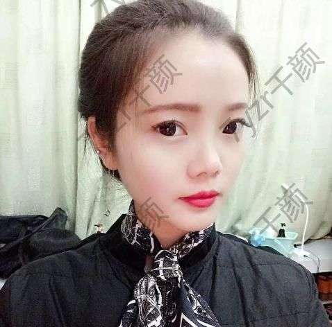 瘦下來的整個臉五官也變得精致