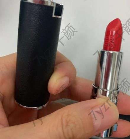紀(jì)梵?？诩t推薦：適合不同場(chǎng)合的口紅色號(hào)參考