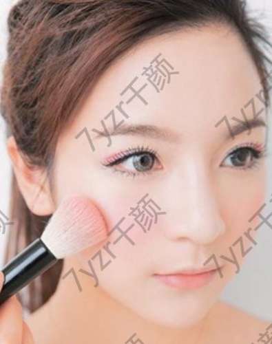 掌握技巧，腮紅讓你秒變元?dú)鉂M滿！這些小心機(jī)你必須知道